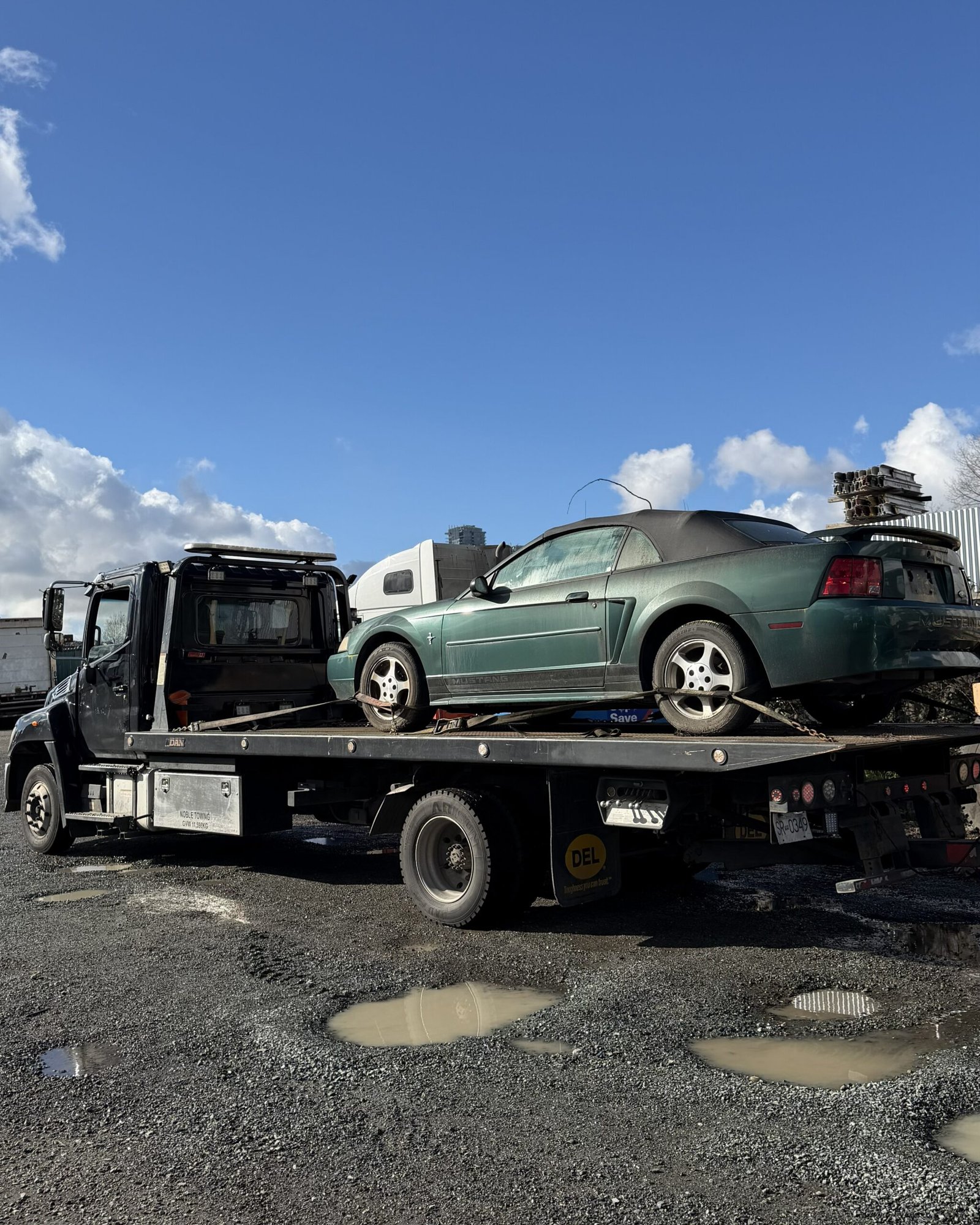 Tow truck vehicle removal in Vancouver